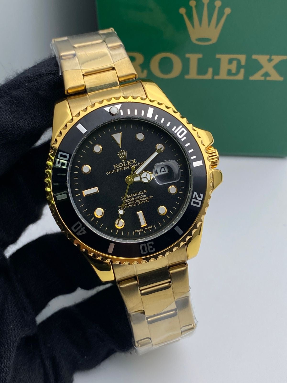 Rolex Submariner Dorado fondo Negro
