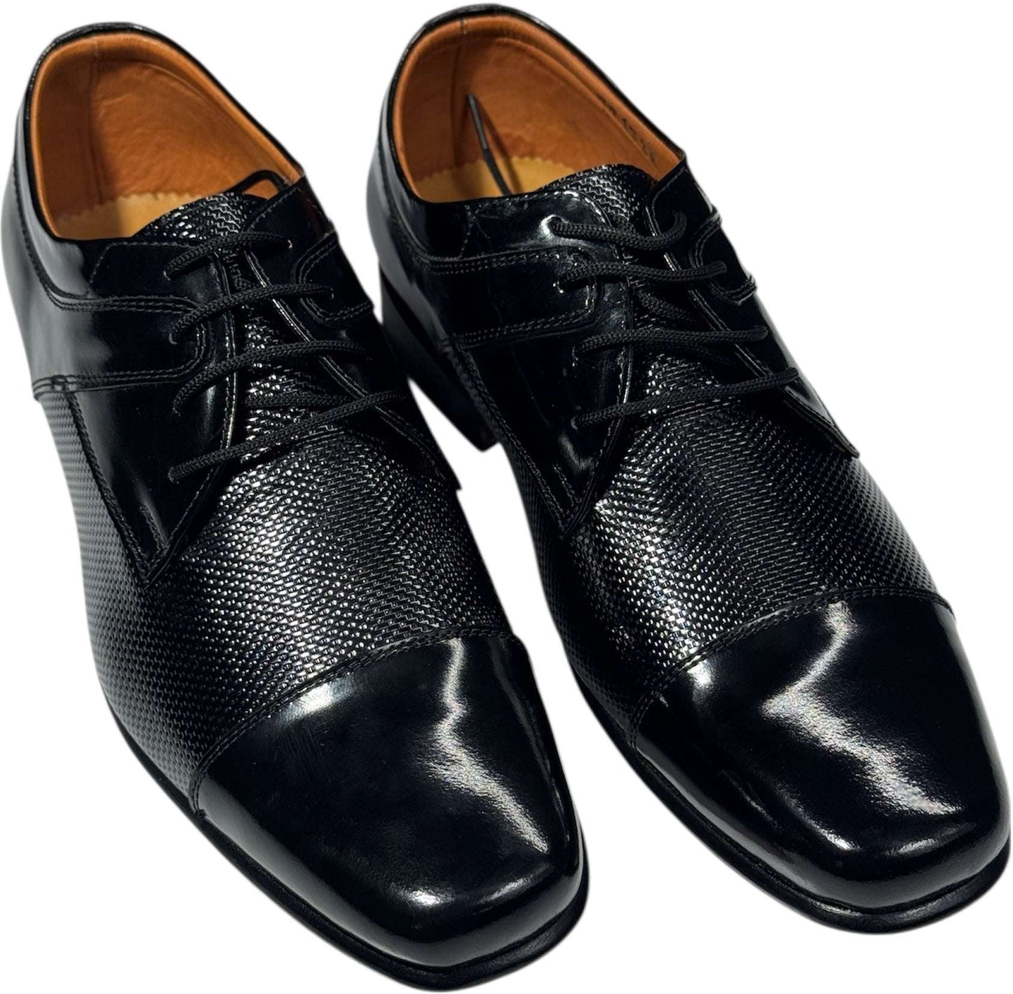Zapatos de Vestir para Hombre – Diseño Texturizado con Acabado en Charol